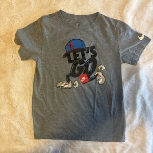 Nike T-shirt bundle - 2 total